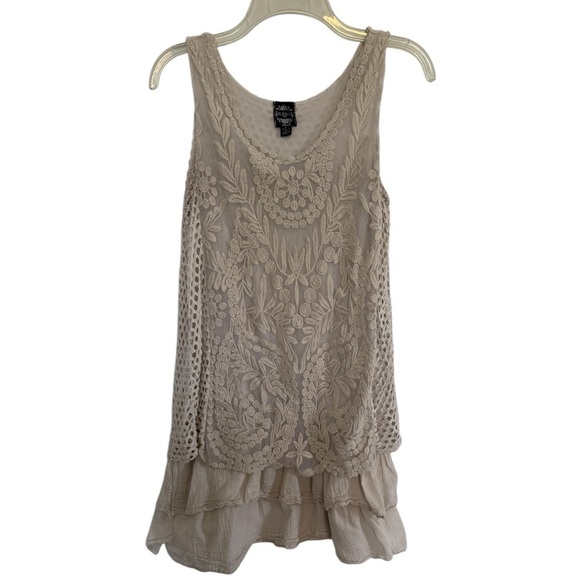 Le Marais Paris dress Silk Lace Tiered Hem Beige Medium - Picture 3 of 9